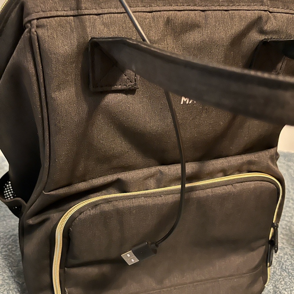 Matein Backpack - Picture 4 of 10